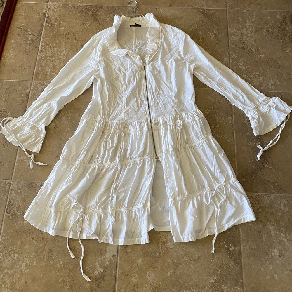 White Ruffled Long Sleeve Dress/cover up